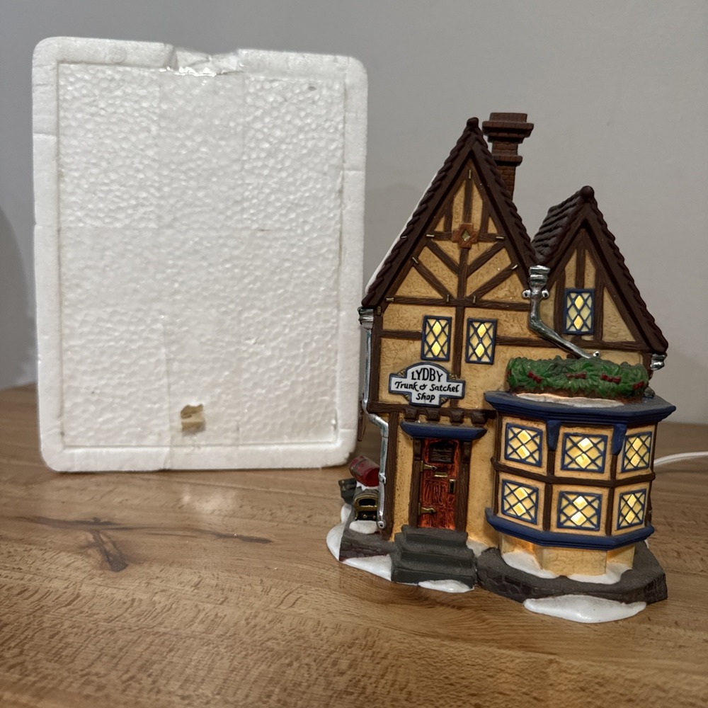 Department 56 Lydby Trunk & Satchel 58301 Dickens Village - No Box Christmas